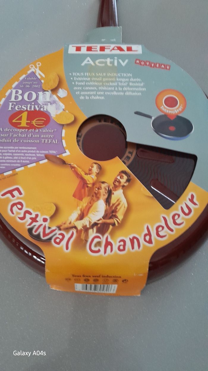 Grande poêle tefal couleur bleu - photo numéro 3