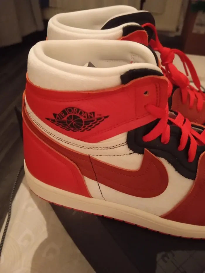 Air Jordan one taille 44.5 - photo numéro 2