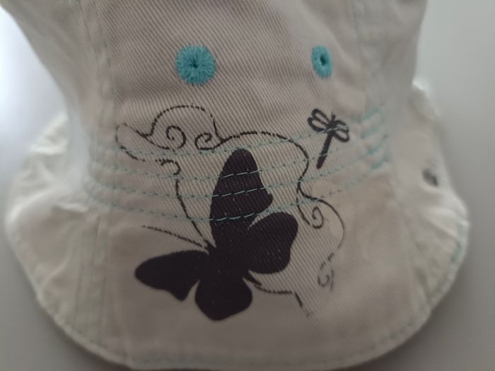 Bob fille, chapeau de plage, piscine - photo numéro 8