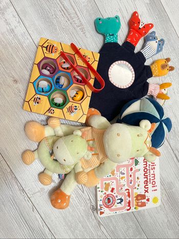 Lot jouets éveil bébé -0/2ans