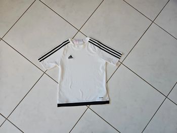 T-shirt MC adidas 10/12 ans U32