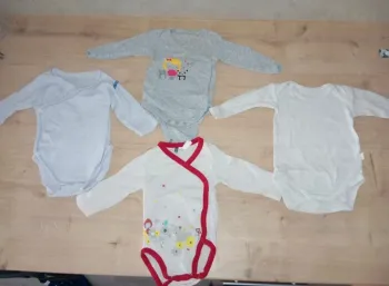 Lot bodies fille