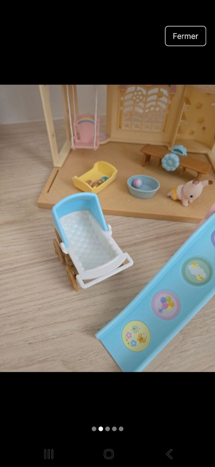 Crèche sylvanian - photo numéro 2