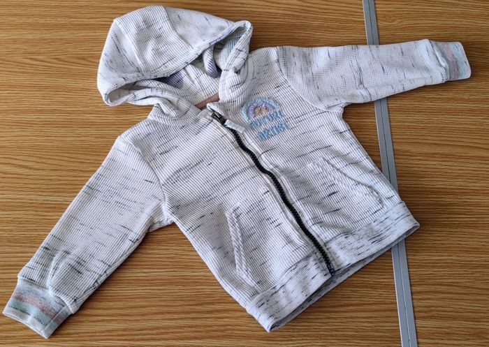 Gilet  à capuche 🌈 9 - 12 mois pour fille ou garçon 👶