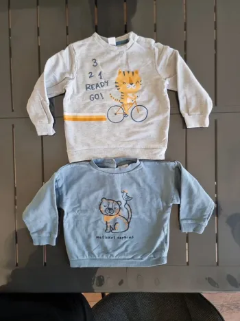 Lot 2 sweat 3ans