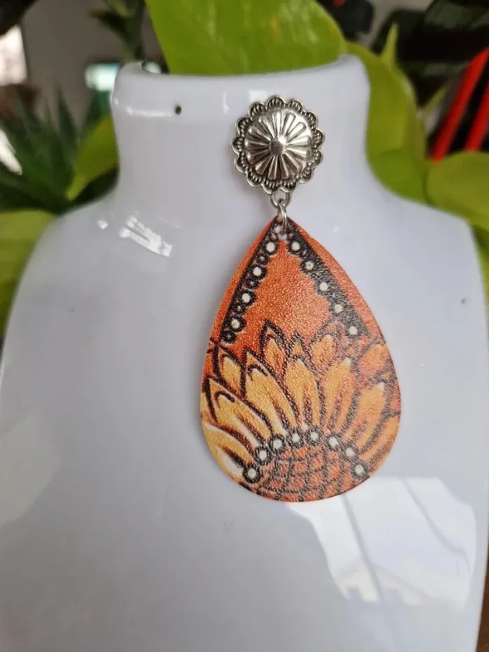 Boucles d'oreilles fantaisies souples tons orange tournesol - photo numéro 3