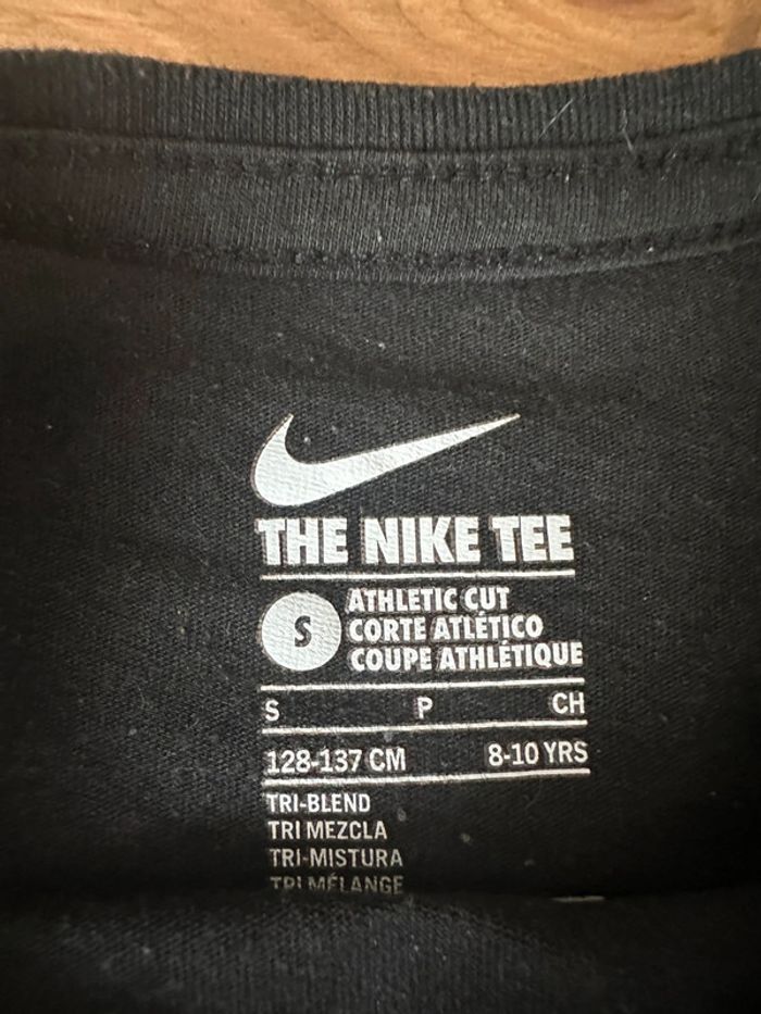 T-shirt MC Nike 8/10 ans - photo numéro 2