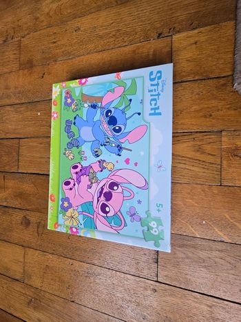 Puzzle 99 pieces stitch et angel pâques 