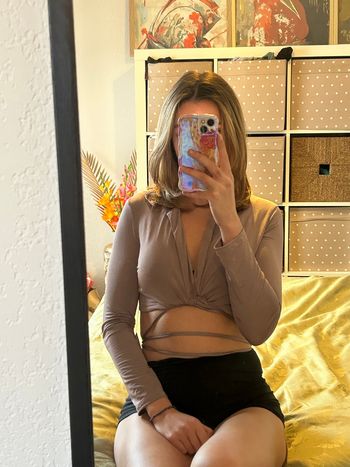 Top manche longue croisé couleur Lila avec étiquette taille S