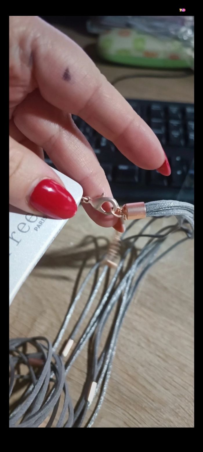 Collier gris - photo numéro 3