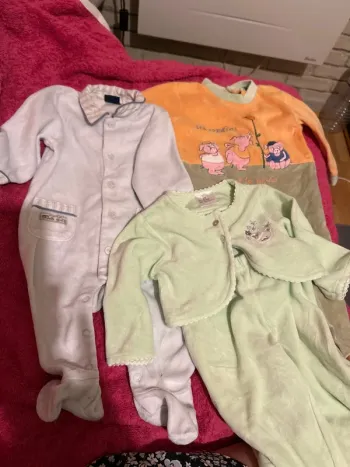Lot pyjama 6 mois