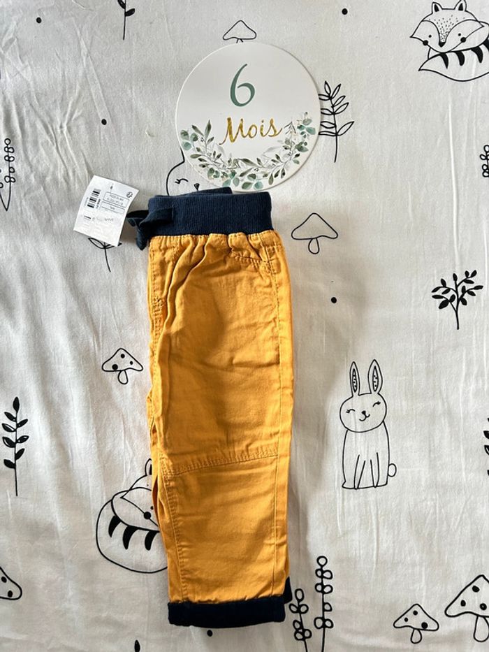 Pantalon moutarde neuf avec étiquette 6 mois - photo numéro 3