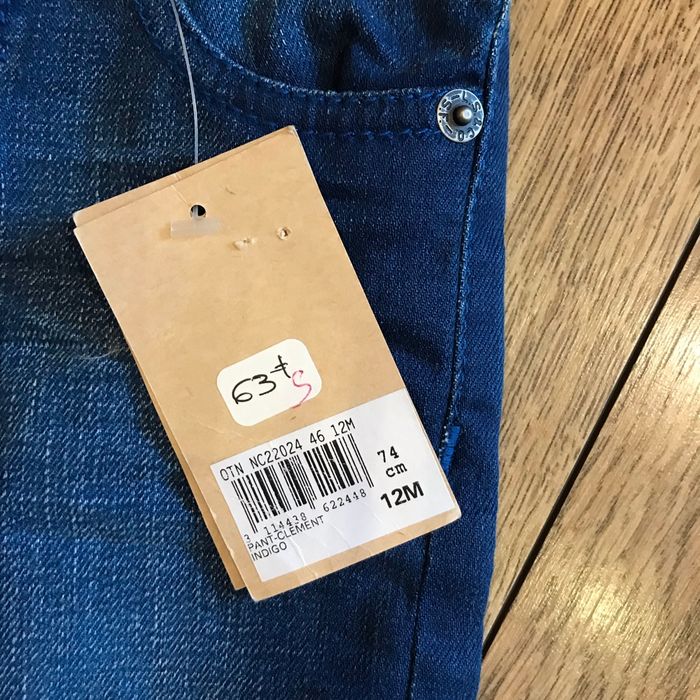 Jeans Lévis neuf bébé - photo numéro 2