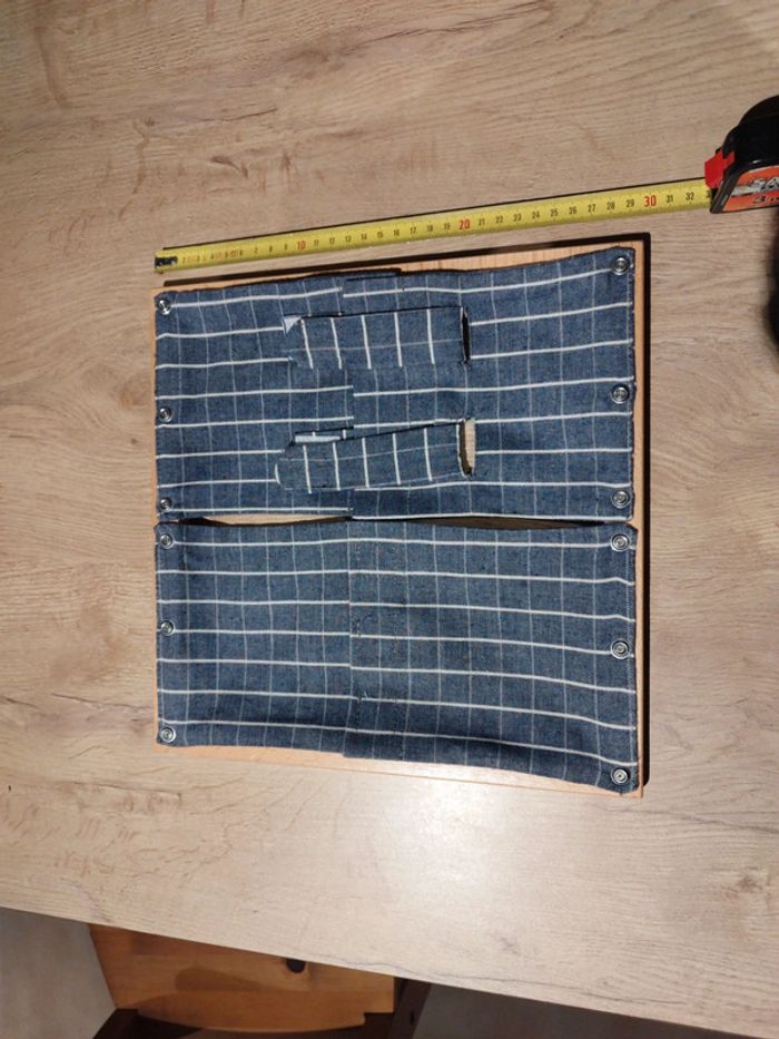 Cadre d'habillage Montessori scratch