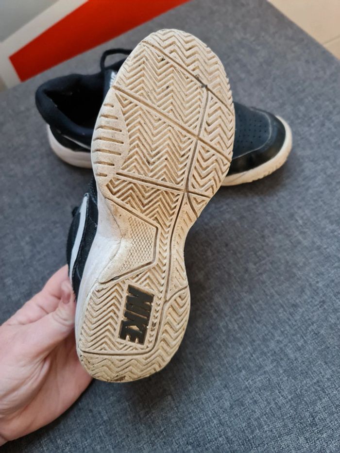 Basket Nike pointure 35 - photo numéro 8