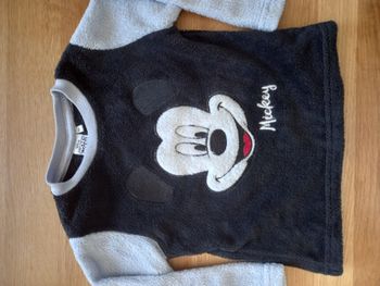 haut de pyjama polaire disney 4A