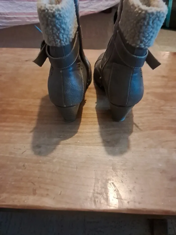 Bottines à tallons beiges foncées - photo numéro 3