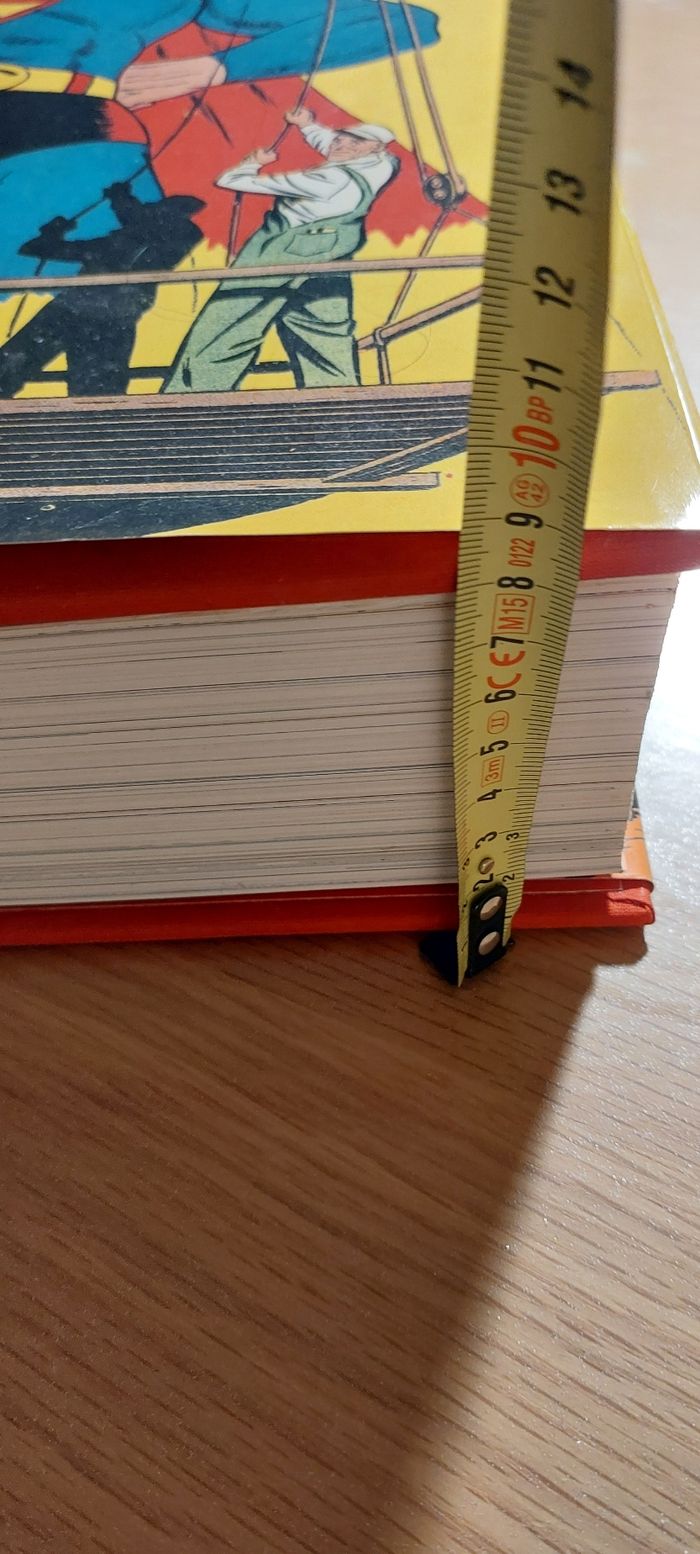 Taschen Grand livre 75 ans Dc Comics - photo numéro 4