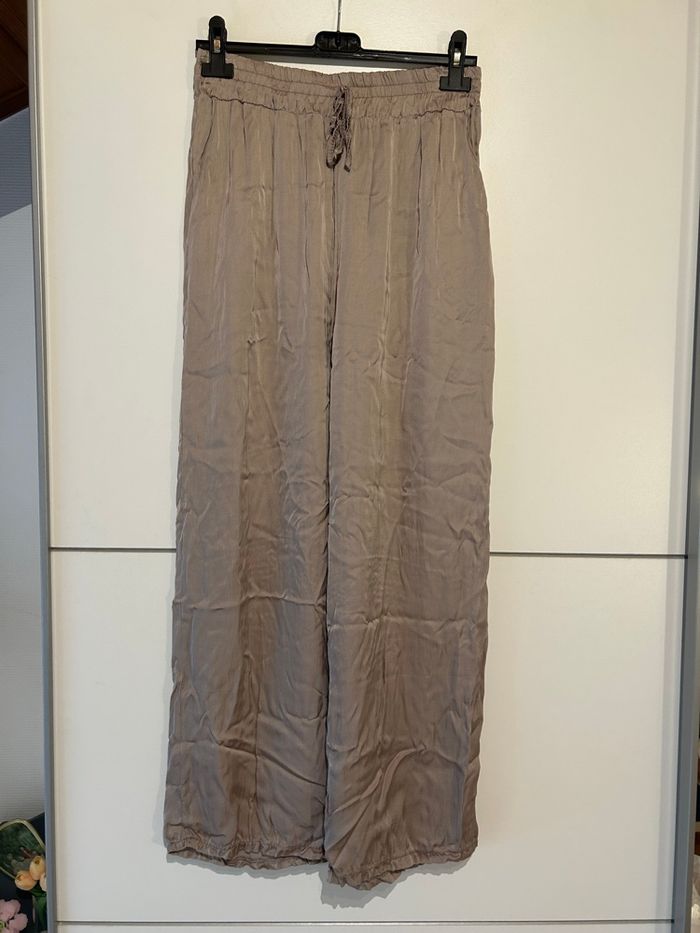 Ensemble pantalon & top beige effet soie – Taille unique (convient S/M) - photo numéro 2
