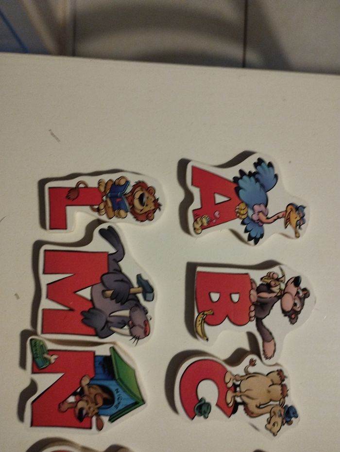 Jeu de lettres en bois illustrées - photo numéro 2