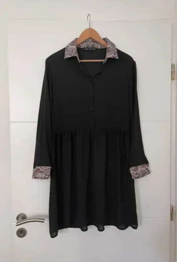 Superbe robe fluide noire et serpent Zara 🌸 L