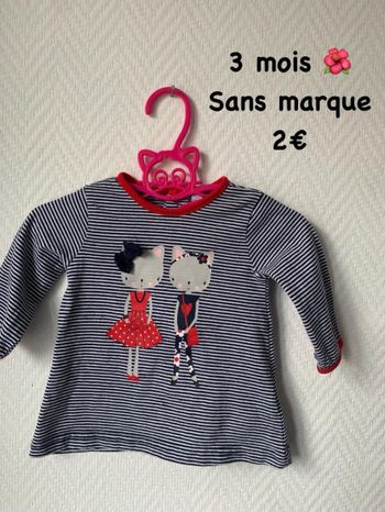 T-shirt 🌺 3 mois 🌺 Sans marque