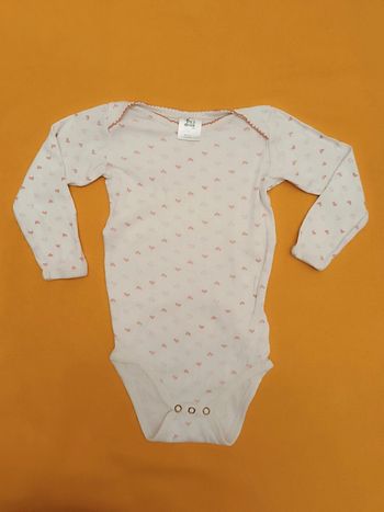 1€ Bodie manches longues à cœurs T. 1 an / 2 ans Poco Piano Greew