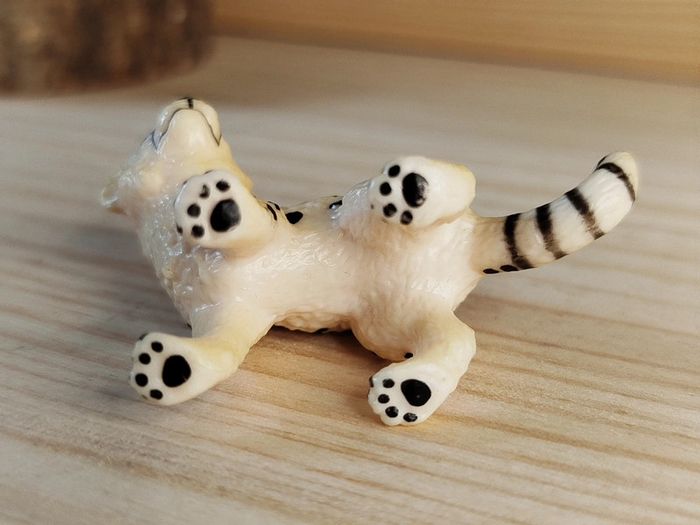 Figurine jeune guépard animal de la savane - photo numéro 3