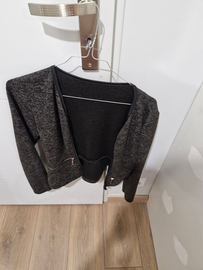 Robe gris et noire avec veste - photo numéro 5