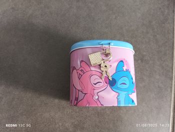 Tirelire Stitch en métal