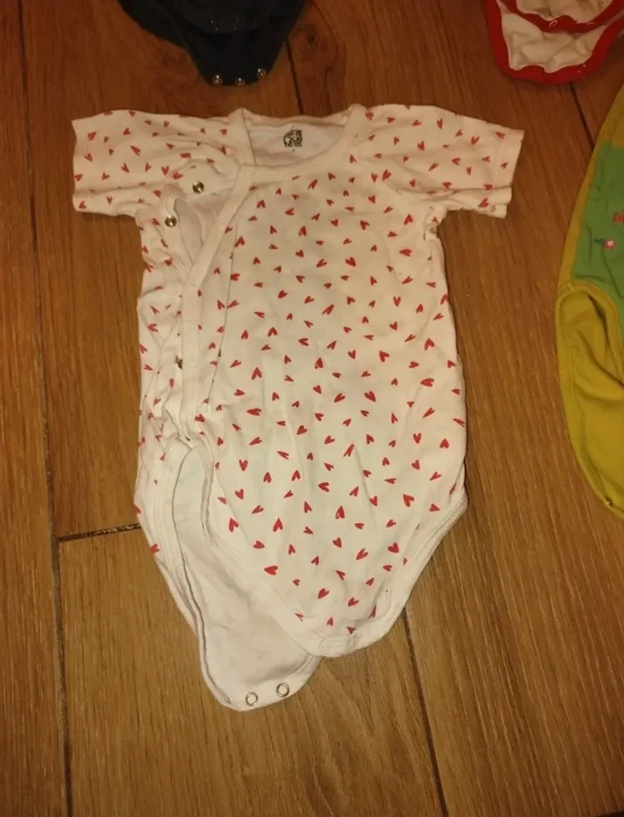 4 bodys bébé fille 24 mois - photo numéro 5