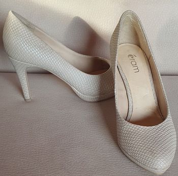 Jolies ballerines  portées  une fois pour un mariage