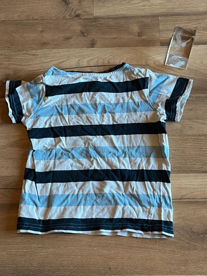 Je vend un tee shirt garçons enfant du5 ans très bon - photo numéro 2