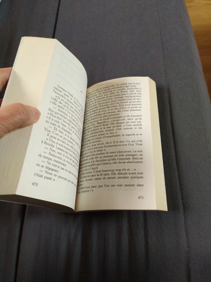 La fiancée de Bombay de Julia Gregson - photo numéro 7