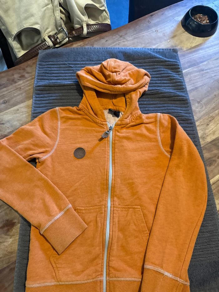 Pull orange - photo numéro 3