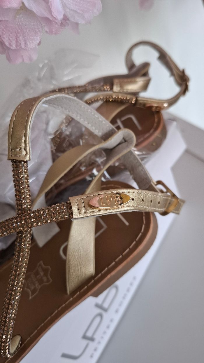 Sandale été marque les petites bombes / taille 36 - photo numéro 3