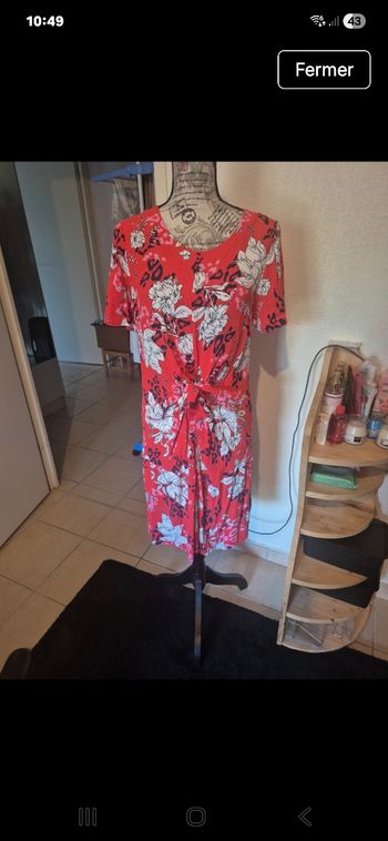 Robe d'été taille 46 en très bon état 