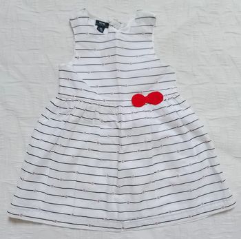 Kiabi robe rayée noeud rouge  fleurs 9 mois