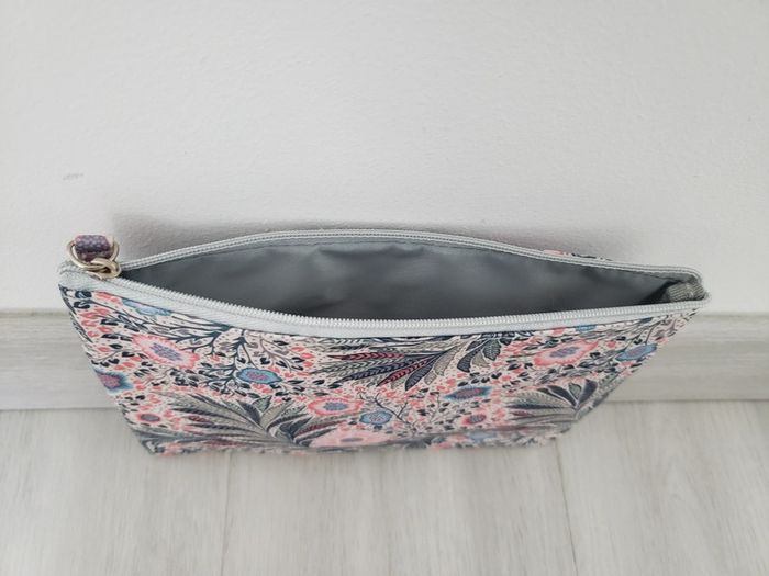 Trousse de toilette motif liberty - photo numéro 5