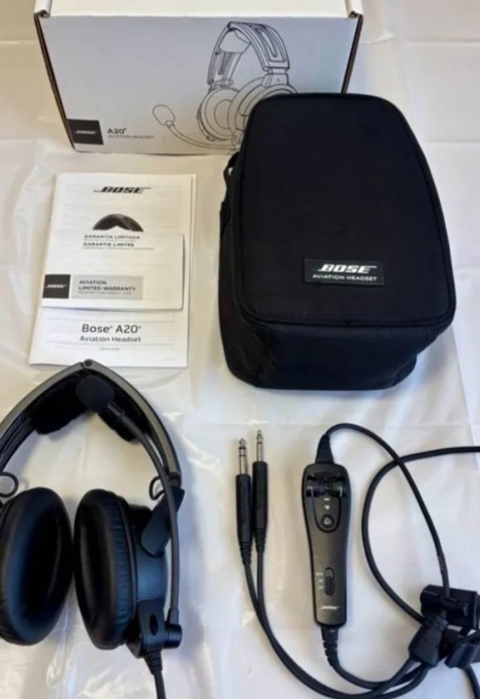 Casque d'aviation Bose A20 avec câble Bluetooth à double prise, 30h de vol - photo numéro 2