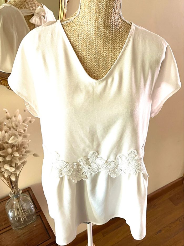 Top Élégant en Crème avec Détails en broderie - photo numéro 12