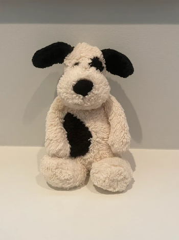 Chien Jellycat en peluche