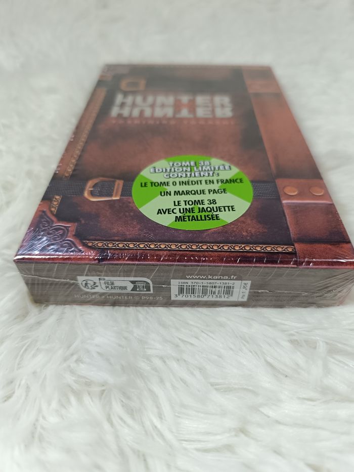Manga hunter x hunter collector tome 38 avec
jaquette métallisée - photo numéro 2