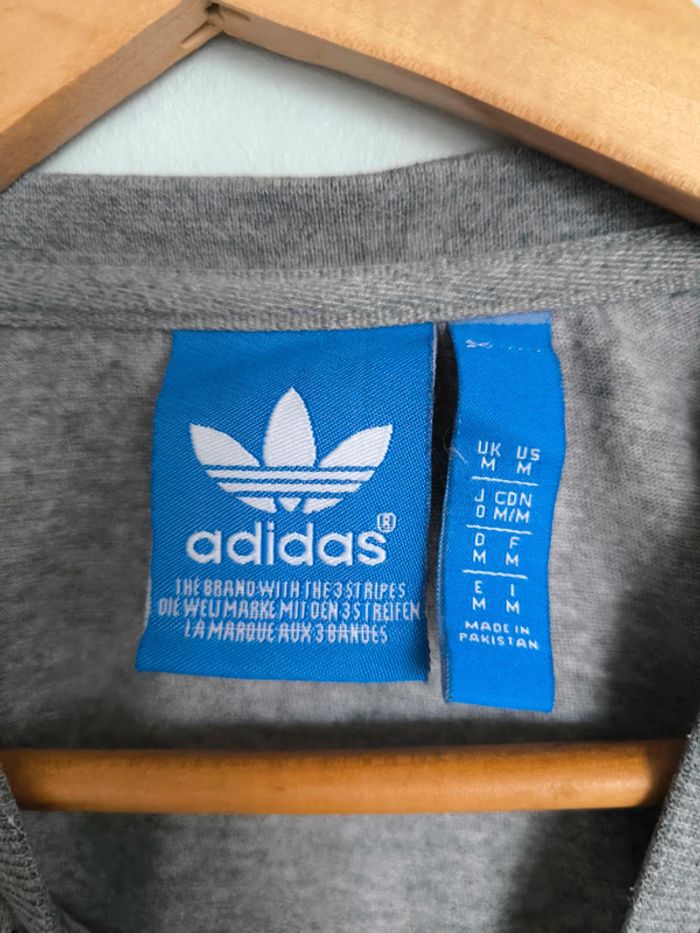 Tee shirt gris adidas taille M - photo numéro 2