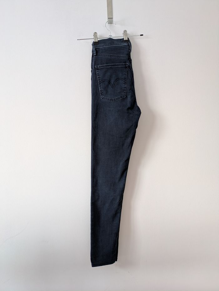 Jean Levi's Mile High Super Skinny - taille 25 - photo numéro 4