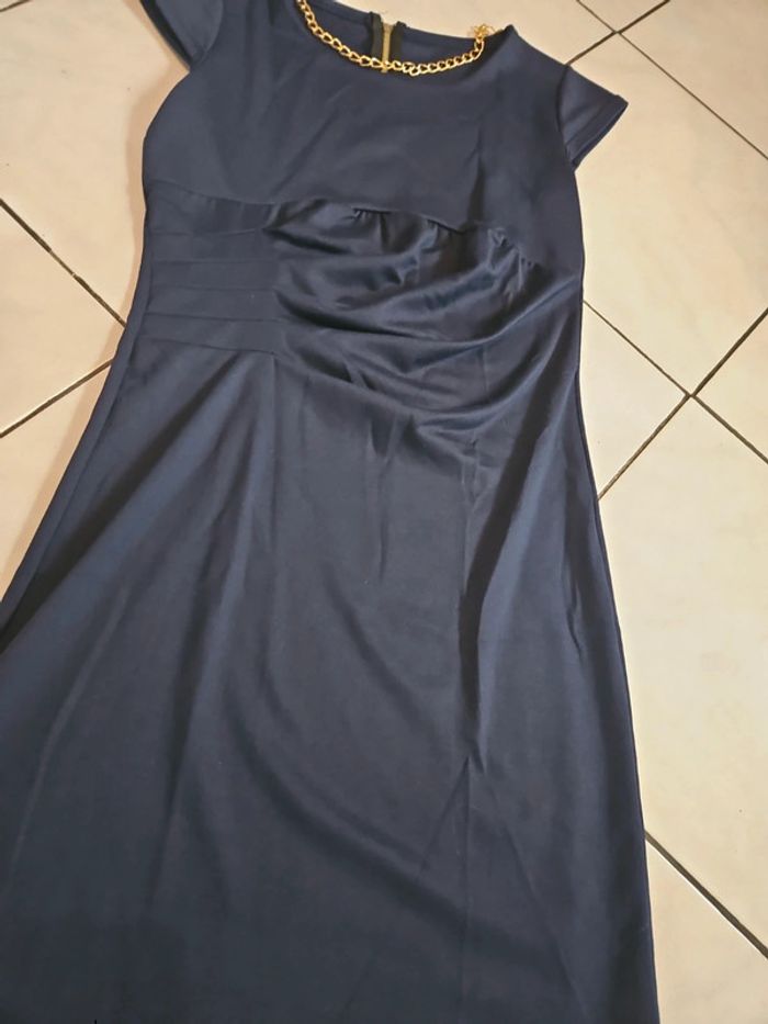 Petit robe 38 - photo numéro 2