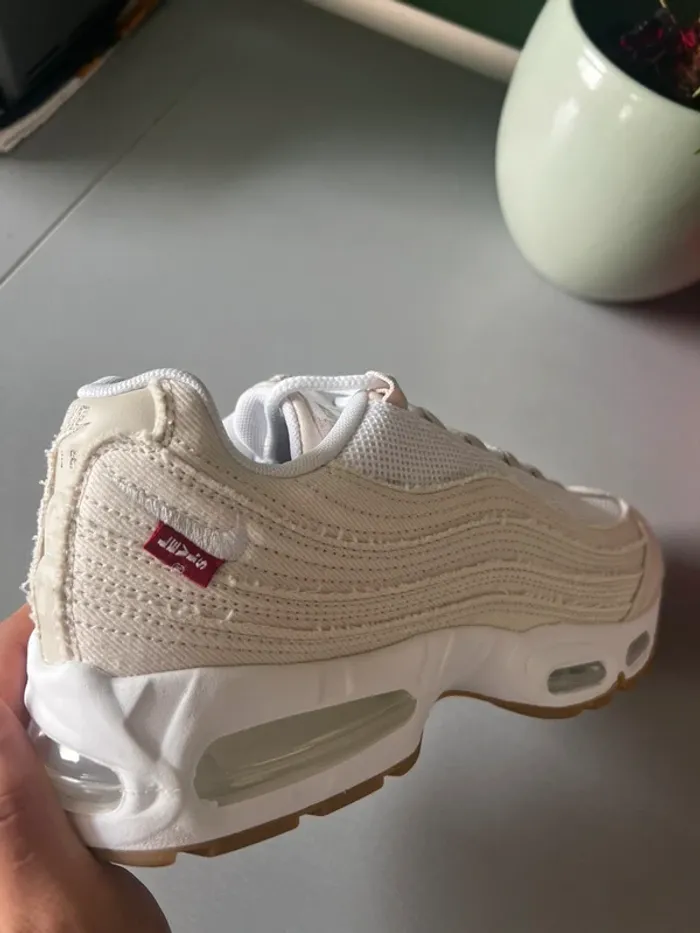 Nike Air Max 95 x Levi’s beige - photo numéro 5