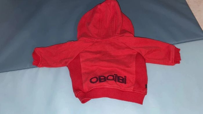 Veste rouge 1 mois - photo numéro 3