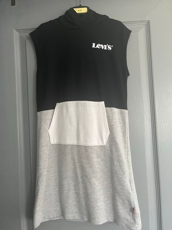Robe Lévis 8ans