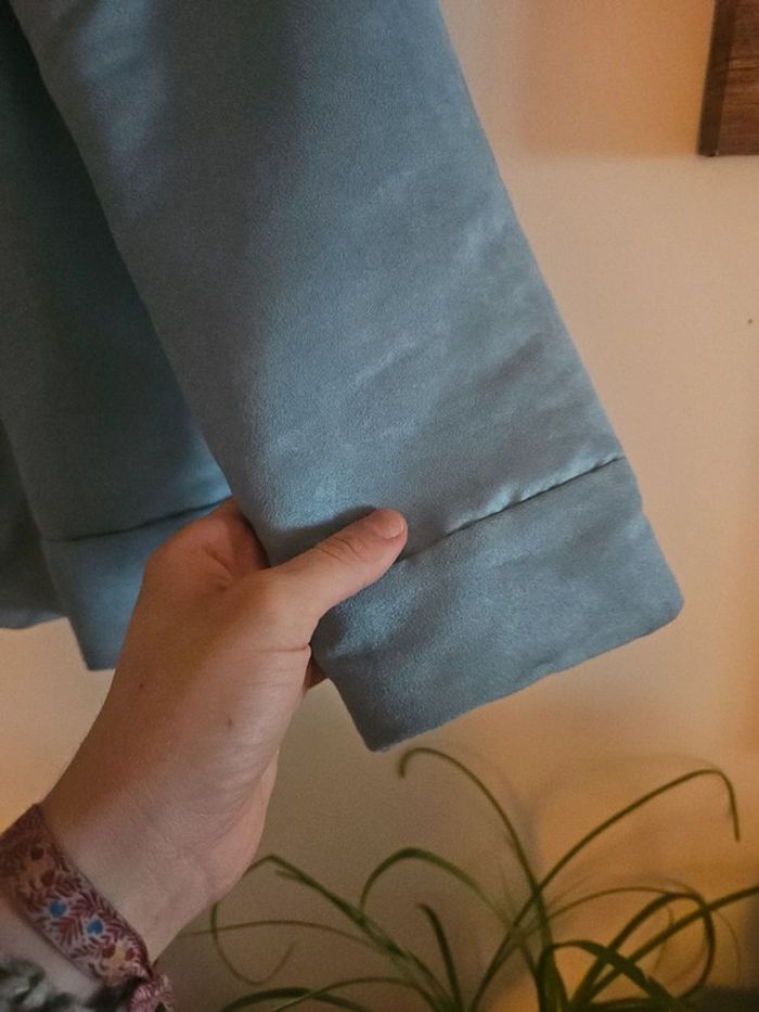 Veste / Blouson cousu main, style daim, bleu clair, taille M/L - photo numéro 3